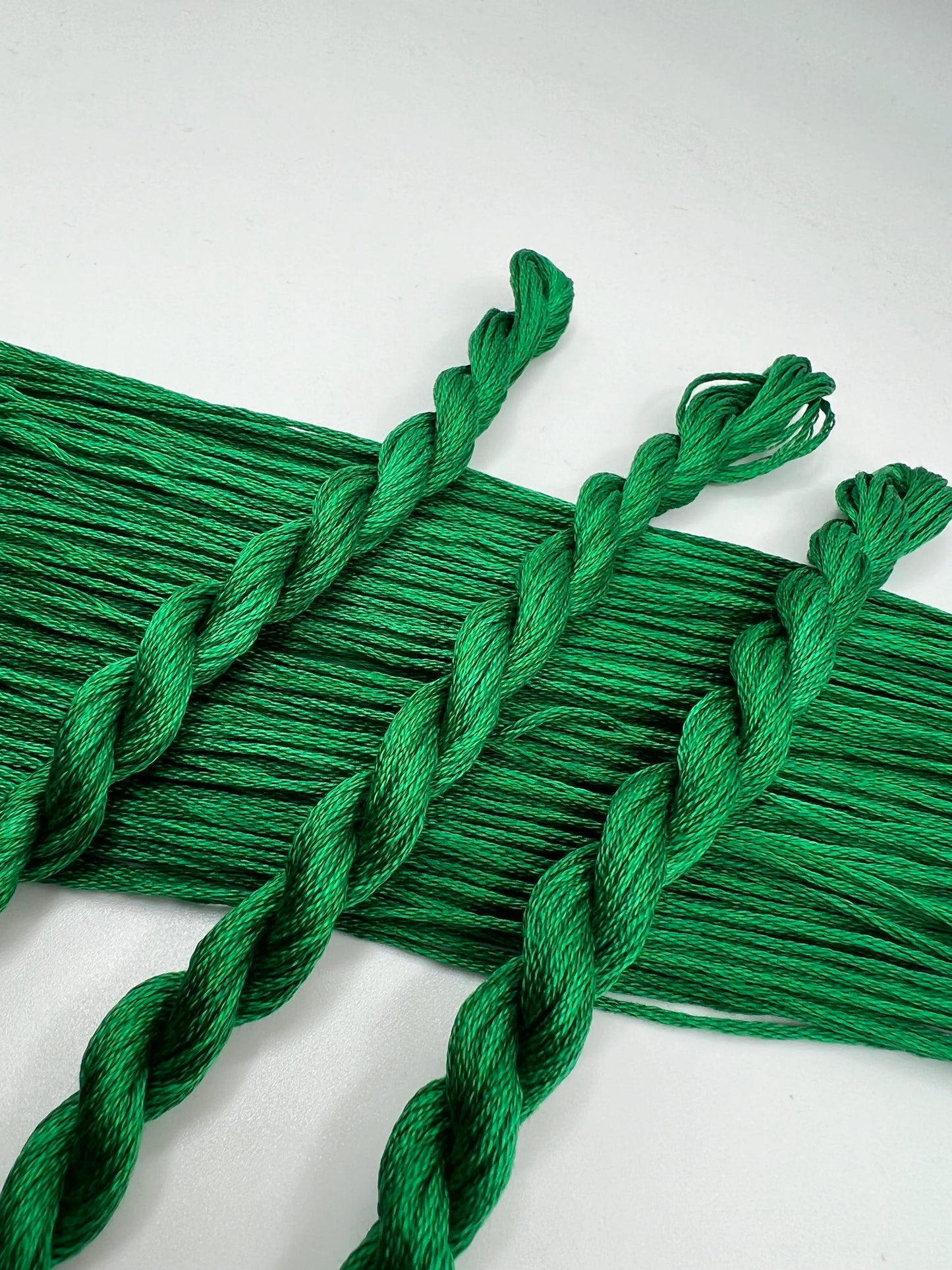 Emerald | Size 20 Hand Dyed, 6 cord Cordonnet Thread