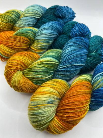 Crater Lake Sunrise Mini | Superwash Merino Yarn Minis