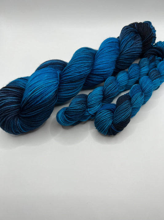 Frost | Hand Dyed Yarn