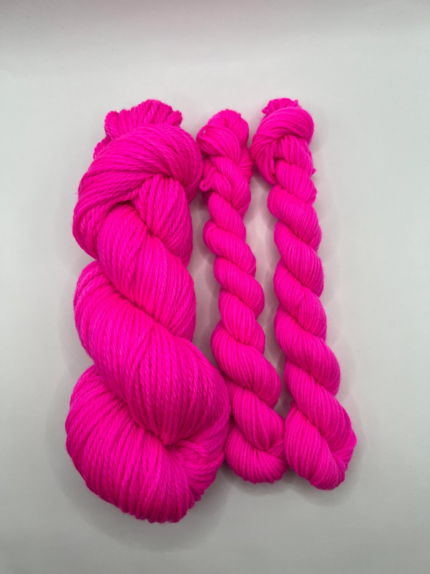 Poison Pink Mini | Superwash Merino Yarn Minis